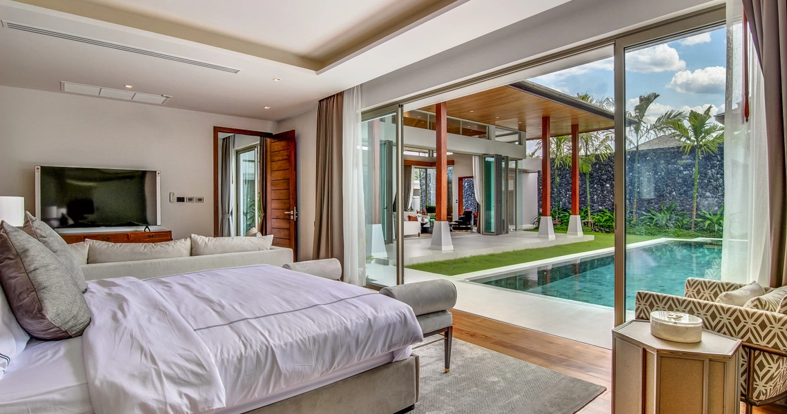 Botanica - Hillside - Bedroom View