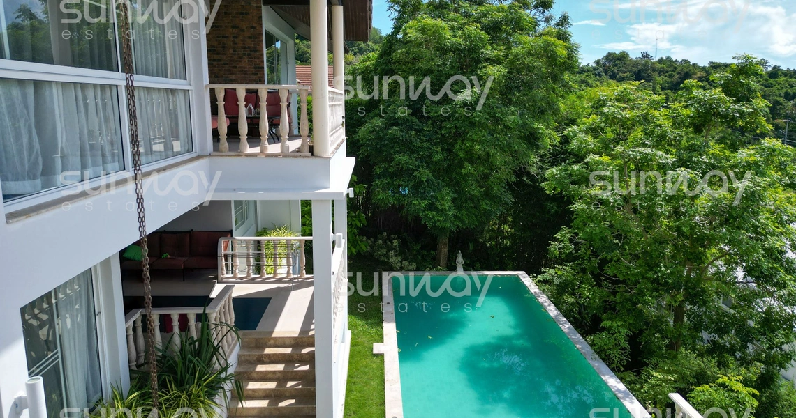 Villa Horizon 37 -  front of the villa