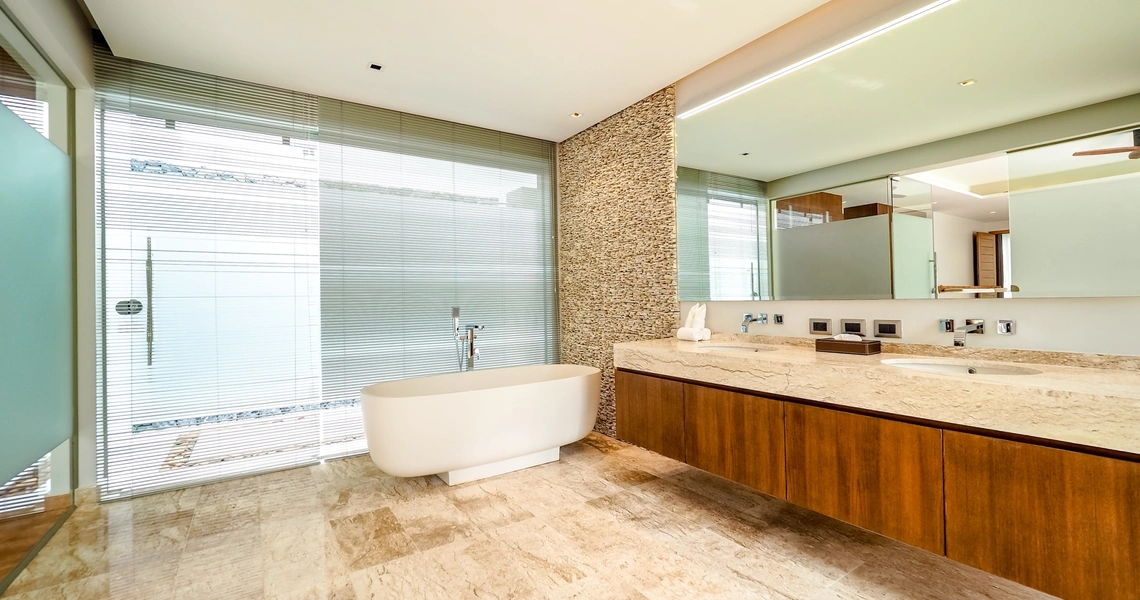 Botanica - Hillside - Bathroom