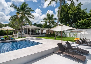Samui Beachfront Villa Chi - plunge pool