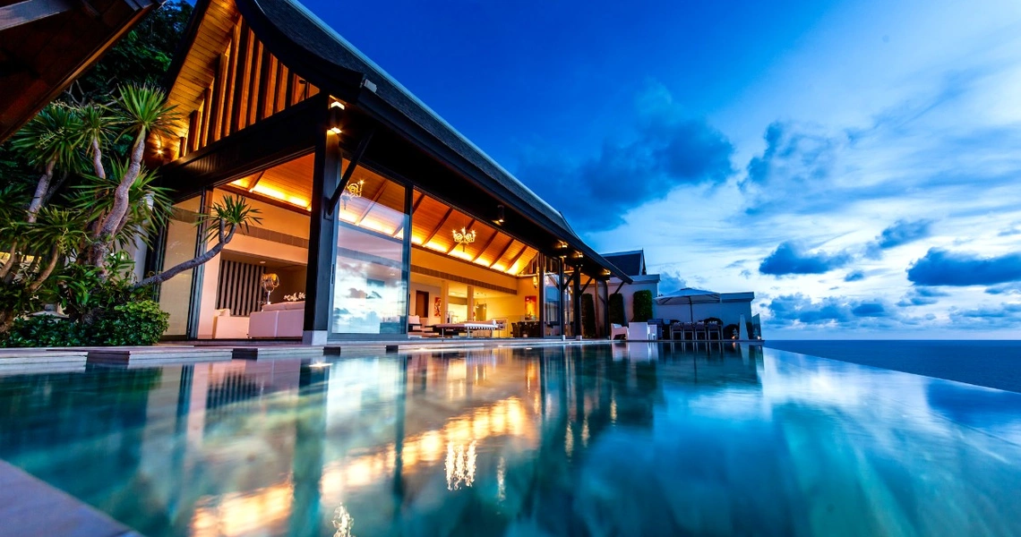 Villa Paradiso - Evening Exterior