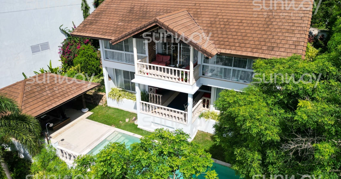 Villa Horizon 37 -  front of the villa