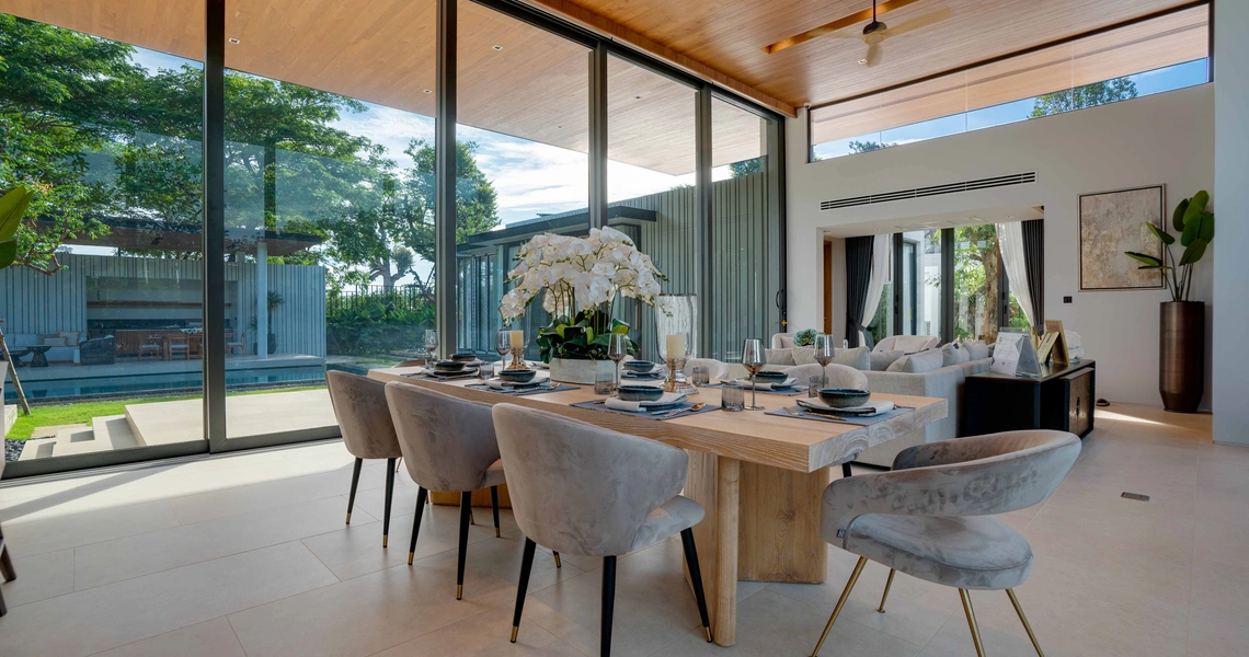 Botanica Modern Loft ll luxury villa - Dining table