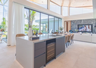 Villa on Phuket Zenithy Luxe dinning area