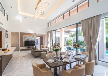 The Breeze Villas - Dinning table