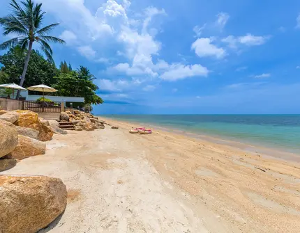 Samui Beachfront Villa Chi - beach
