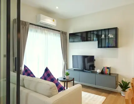 Title Halo - C living area