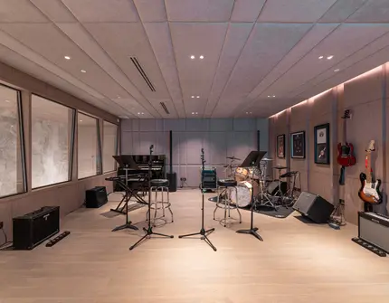 Scope Langsuan ultraluxury Bangkok condo - music room