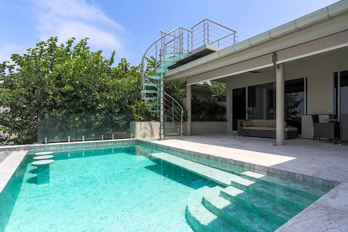 Bayside BB3 pool