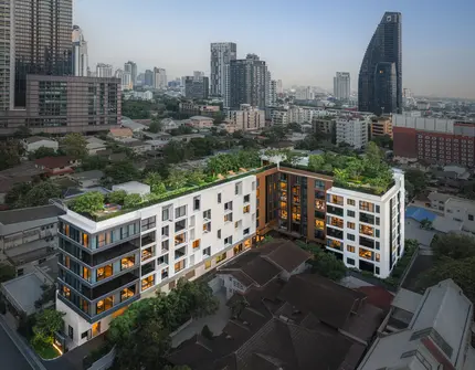 Via 34 exterior buildings