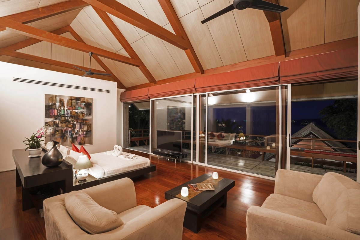Stunning sea view villa in an exclusive Surin Beach -