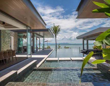 Ultra-Luxury 7 Bedroom Beachfront Villa Samui - Front View