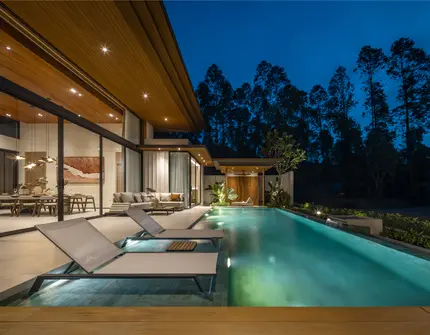 Naturale Cherngtalay - deck with pool