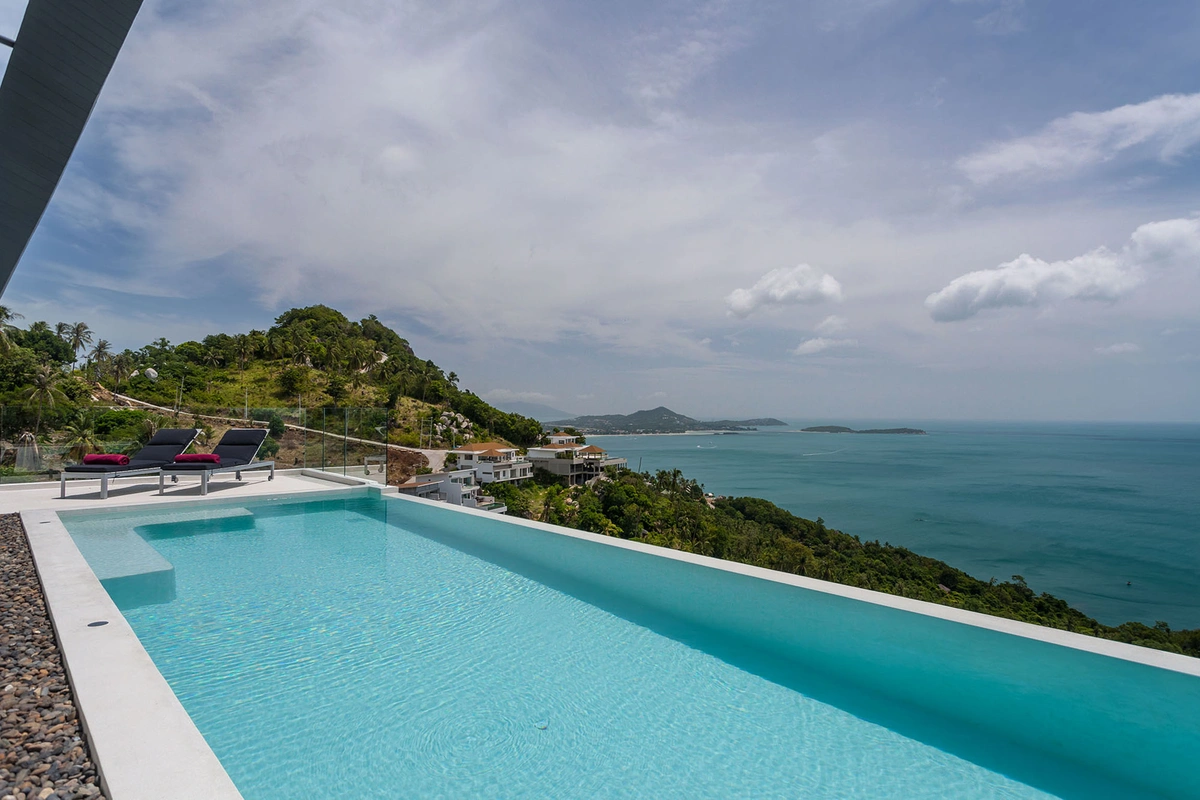 Luxury villas on Samui Sky Dream Villa infinity pool