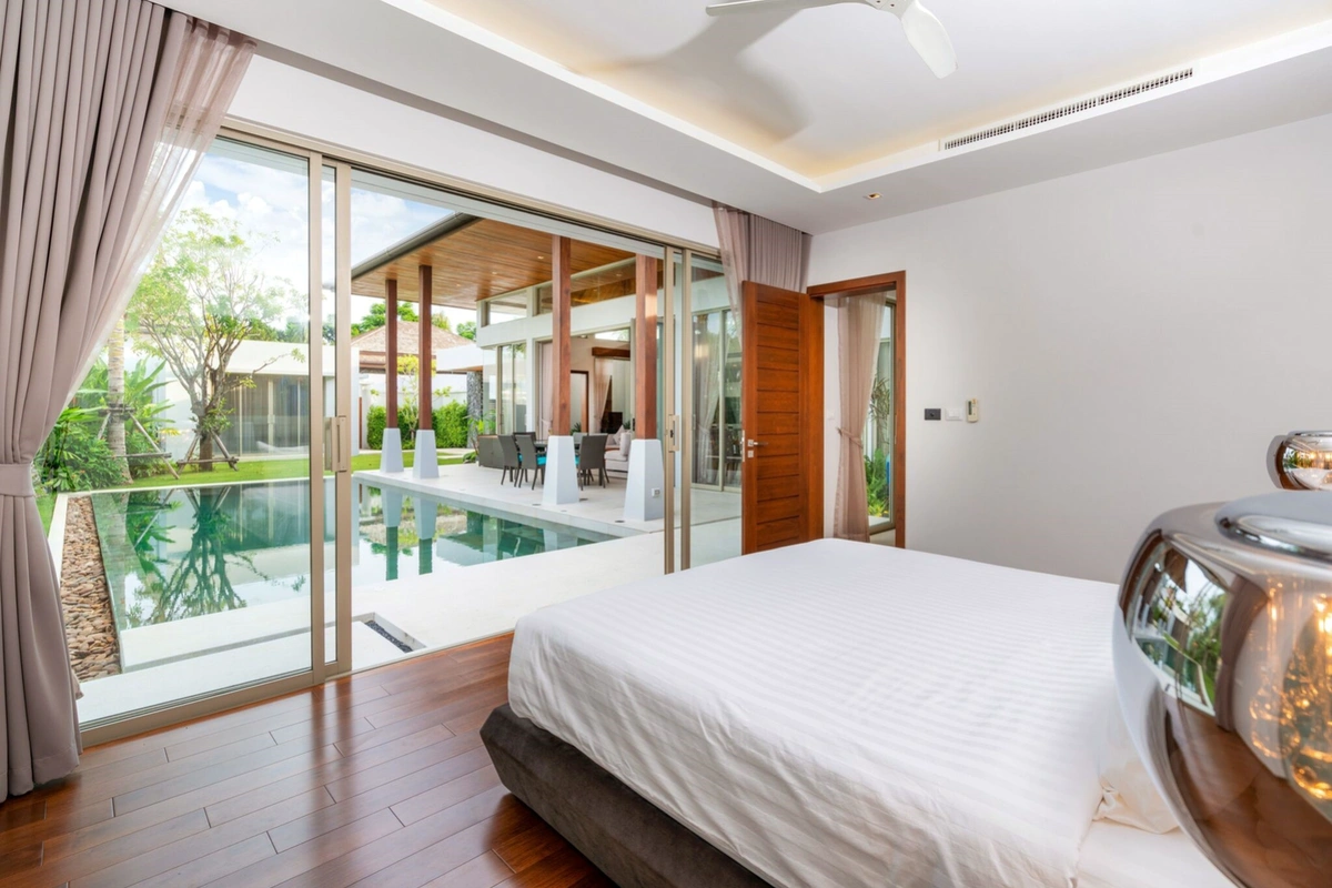 Botanica Lakeside II - Bedroom