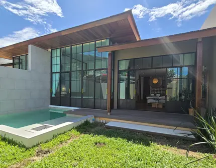 Saturdays Villa - Exterior