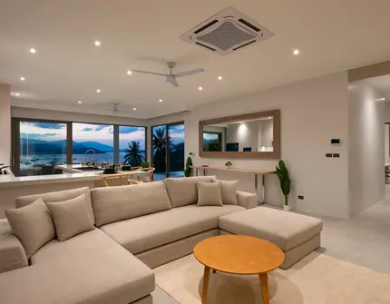 Bangrak Bayview - Living area