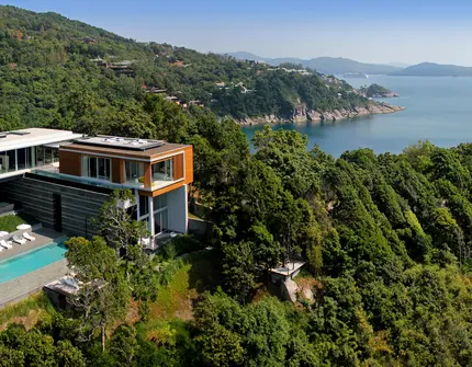 Villa Mayavee  Kamala Headland - panoramic view over villa, hills and sea