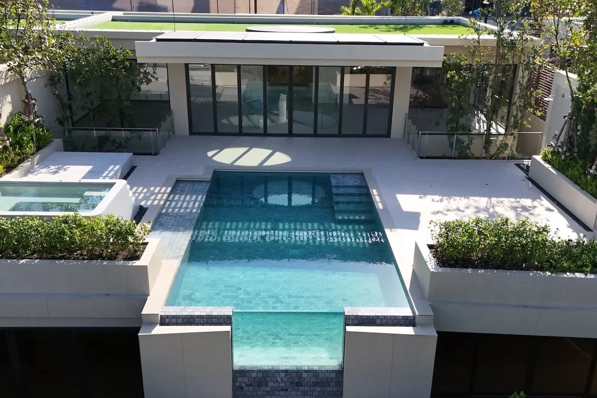 Banyan Tree Beachside Aegir exterior pool villa