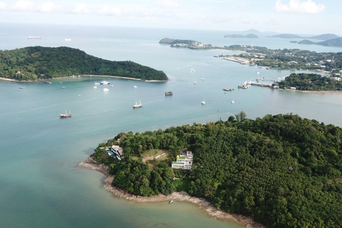 Tamarind Bay oceanfront land -  above view