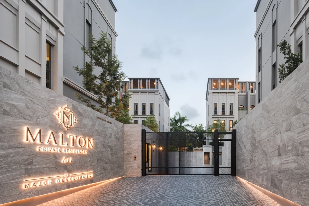 Malton Ari Bangkok Luxury Houses entrance