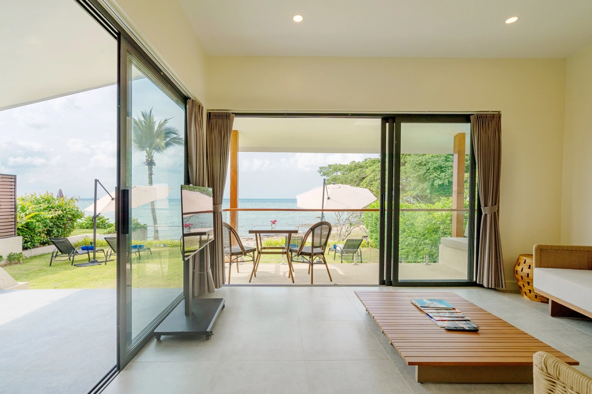 Indu Cocoon living room with view