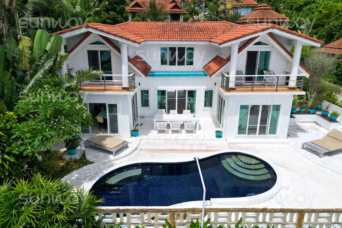 Tongson Beachfront Villa – villa