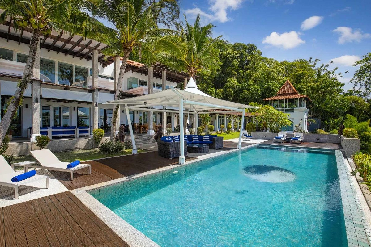 Villa Thai Sawan - Swimming pool