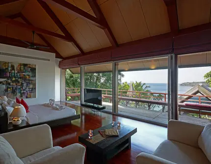 Stunning sea view villa in an exclusive Surin Beach -
