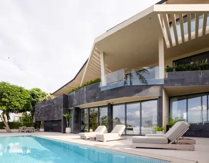 Villa KW2 pool with deck