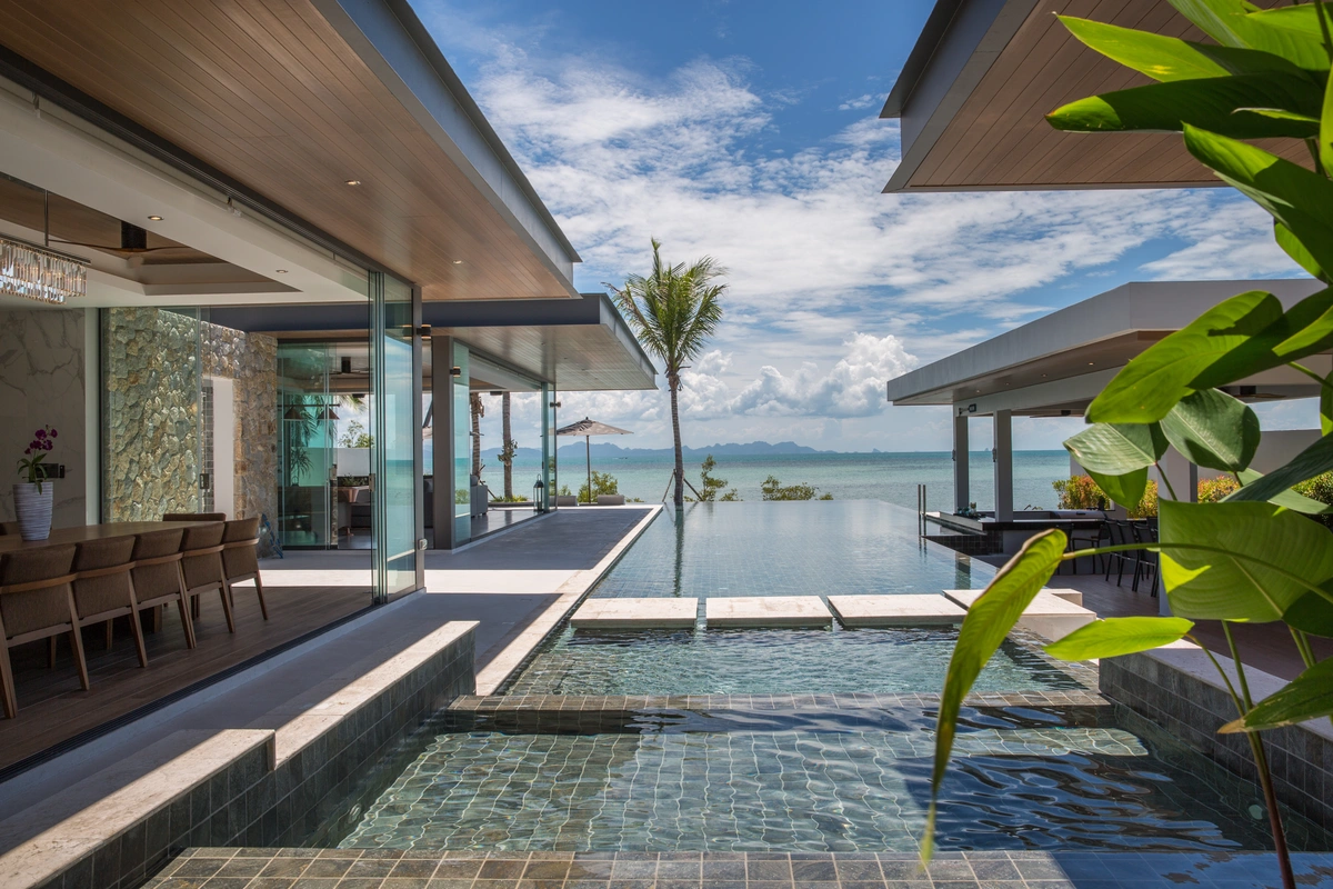Ultra-Luxury 7 Bedroom Beachfront Villa Samui - Front View