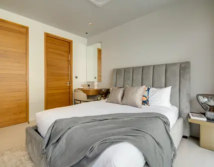 Botanica Modern Loft ll luxury villa - guest bedroom
