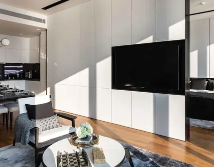 Banyan Tree Riverside Residences Bangkok bedroom and kitchen