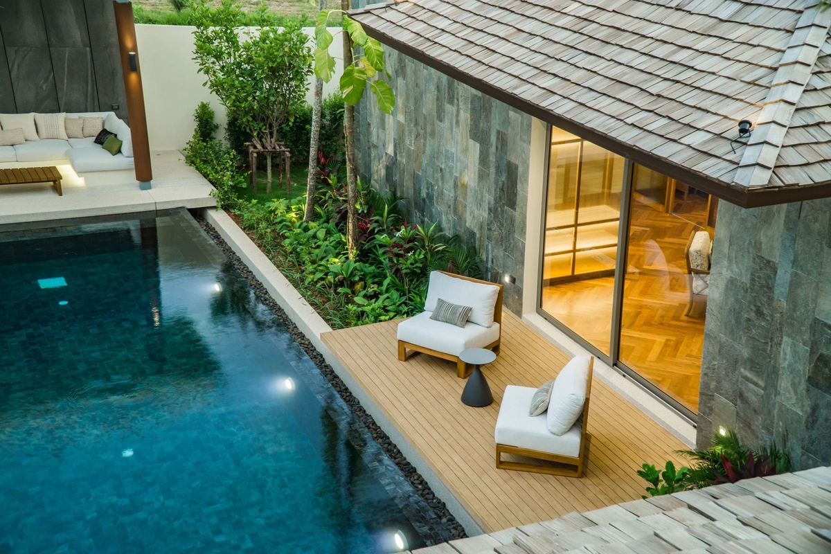 Garden Atlas - Swimming pool