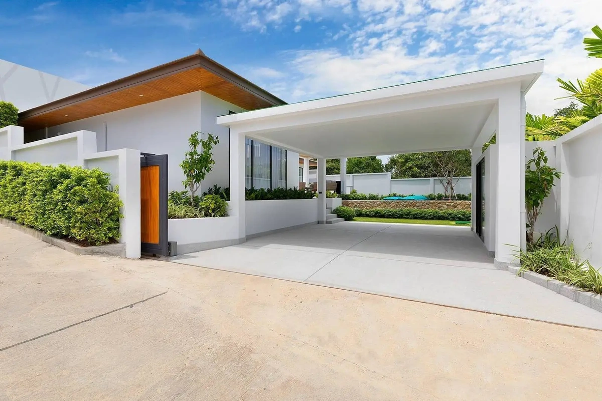 Villa Paradise – Villa gate