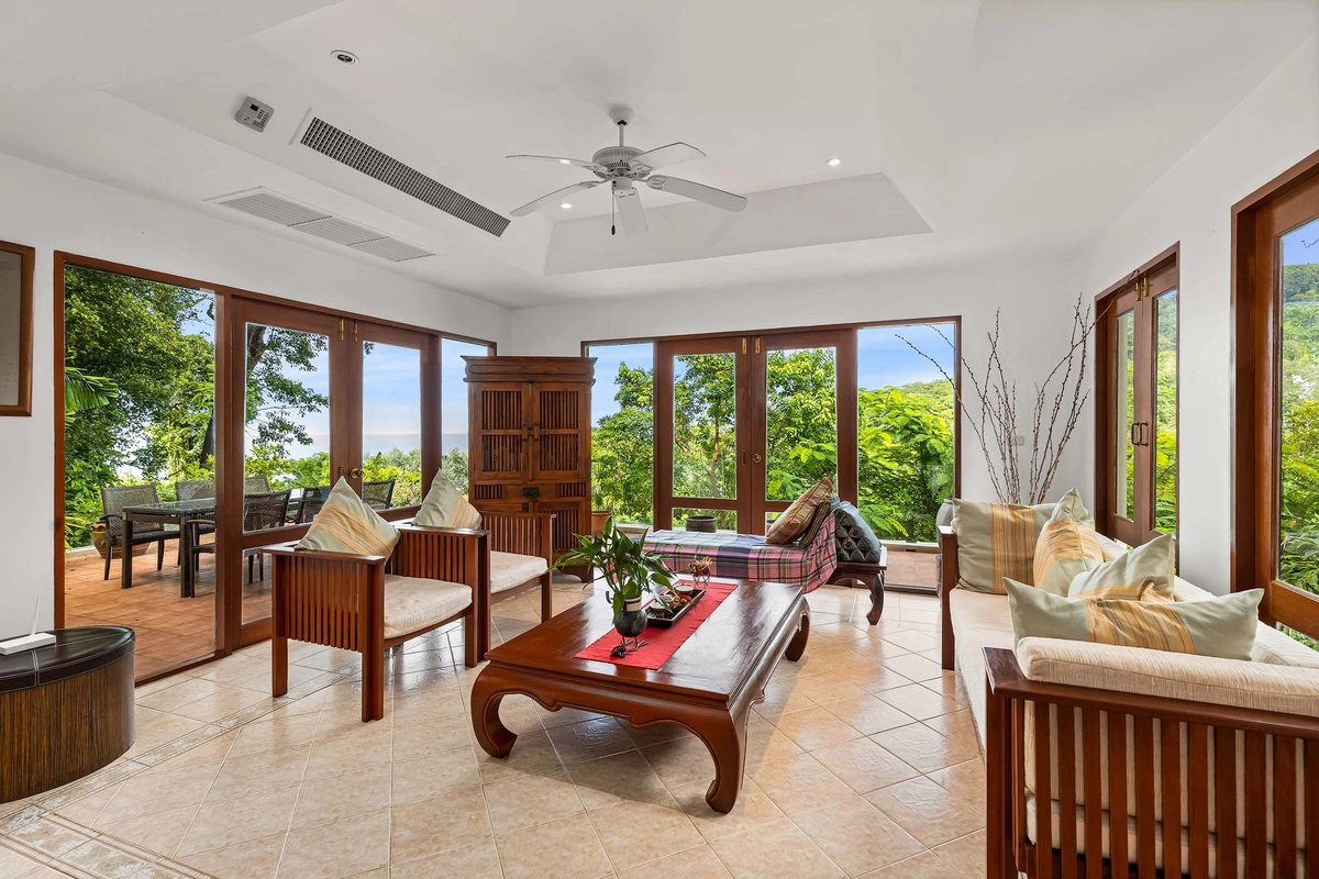 Nakathani Villas - Living area