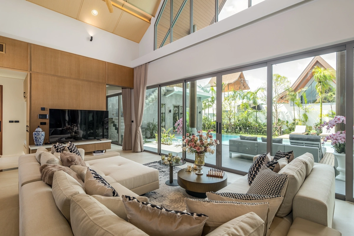 Erawana Grand - Living area