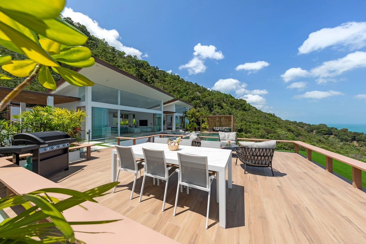Pacific Palisade Samui luxury villa - BBQ area