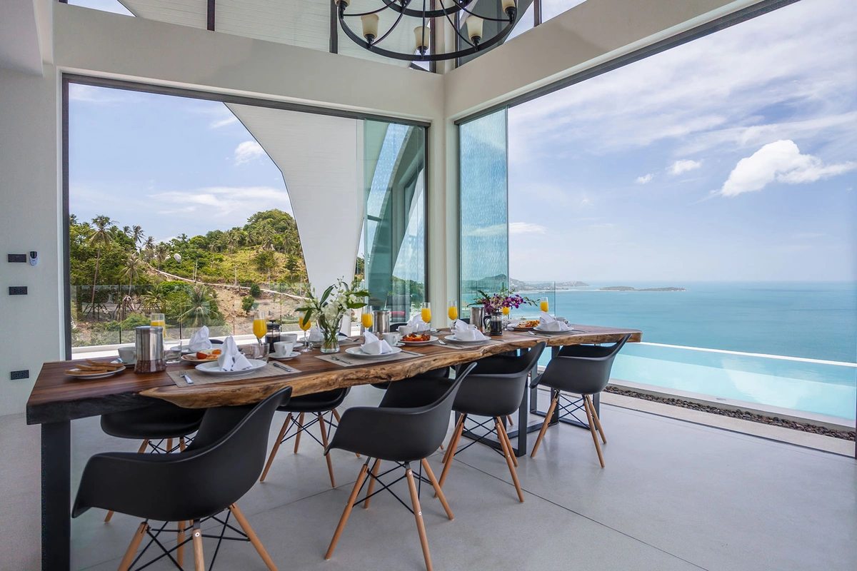 Luxury villas on Samui Sky Dream Villa dining area
