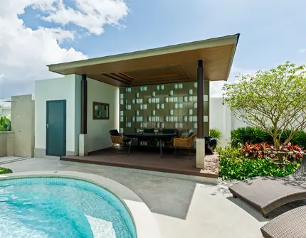 Erawana Creek - pool with deck