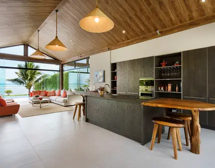 Luxury villas on Samui 5 Bedroom Beachfront Villas in Baan Talay dining area