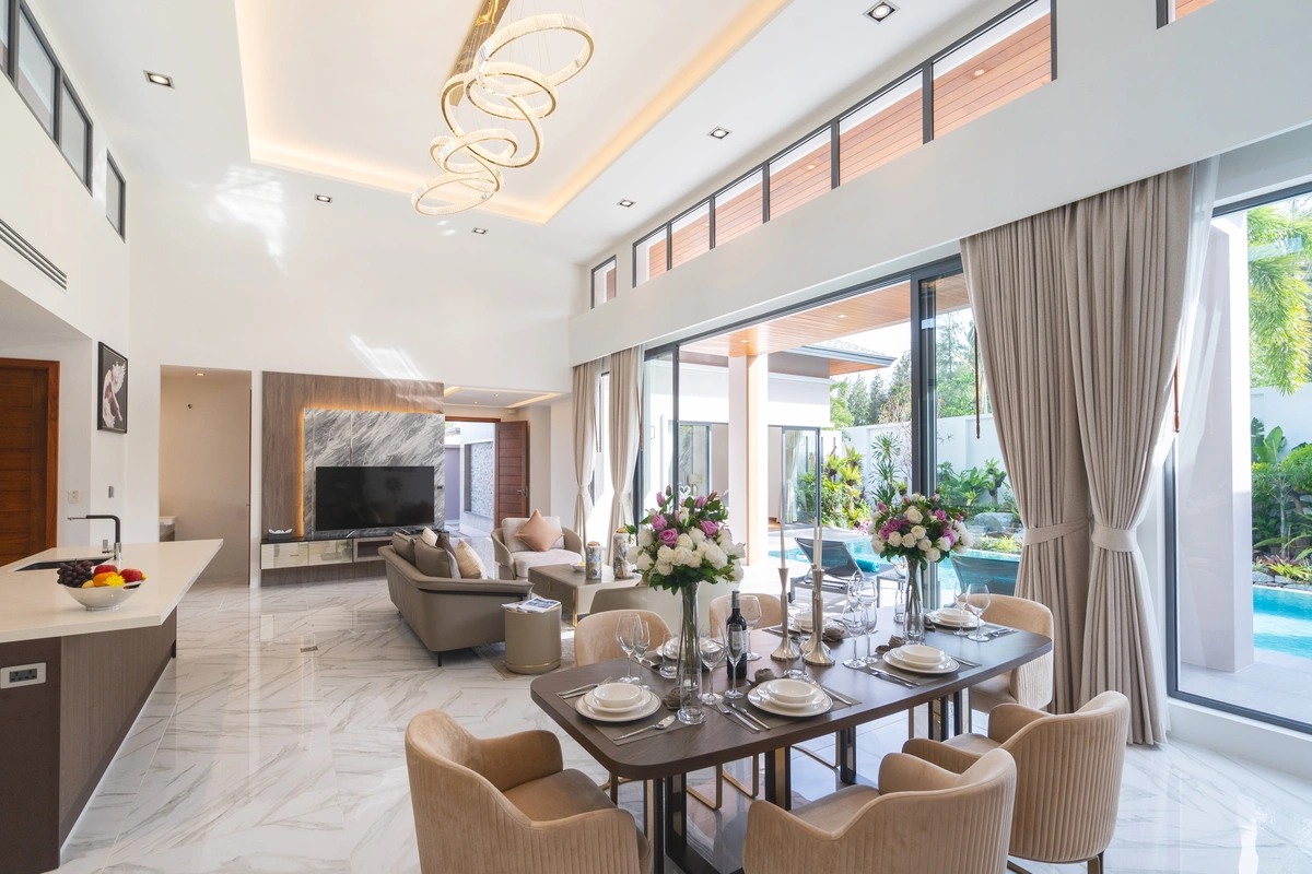 The Breeze Villas - Dinning table