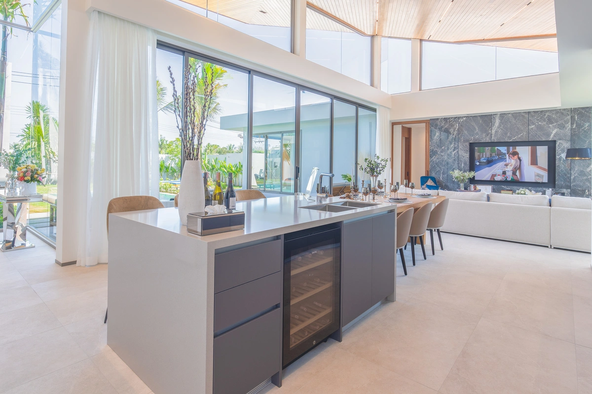 Villa on Phuket Zenithy Luxe dinning area
