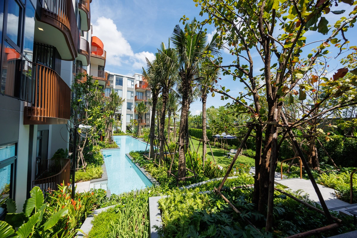 CANVAS Cherngtalay - garden