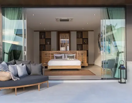 Ultra-Luxury 7 Bedroom Beachfront Villa Samui - Bedroom 1