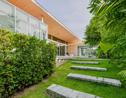 AREN Villas - garden
