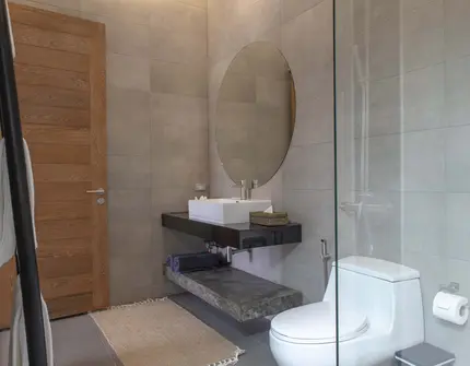 Luxury villas on Phuket Manick Hillside bathroom