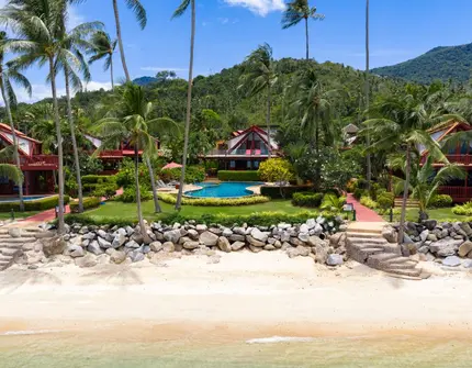 Coconut Paradise Villa - Beach front