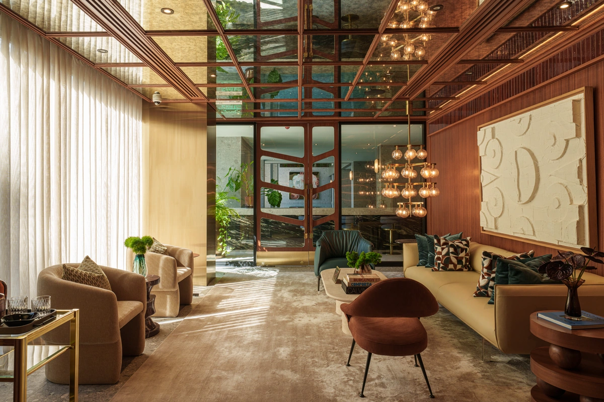 Via 34 lounge