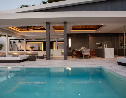 Villa Celadon - Swimming Pool